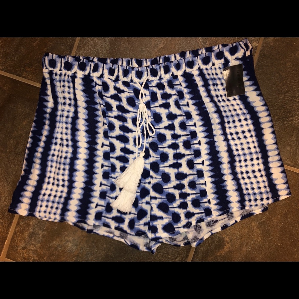 Impeccable Pig draw strong shorts